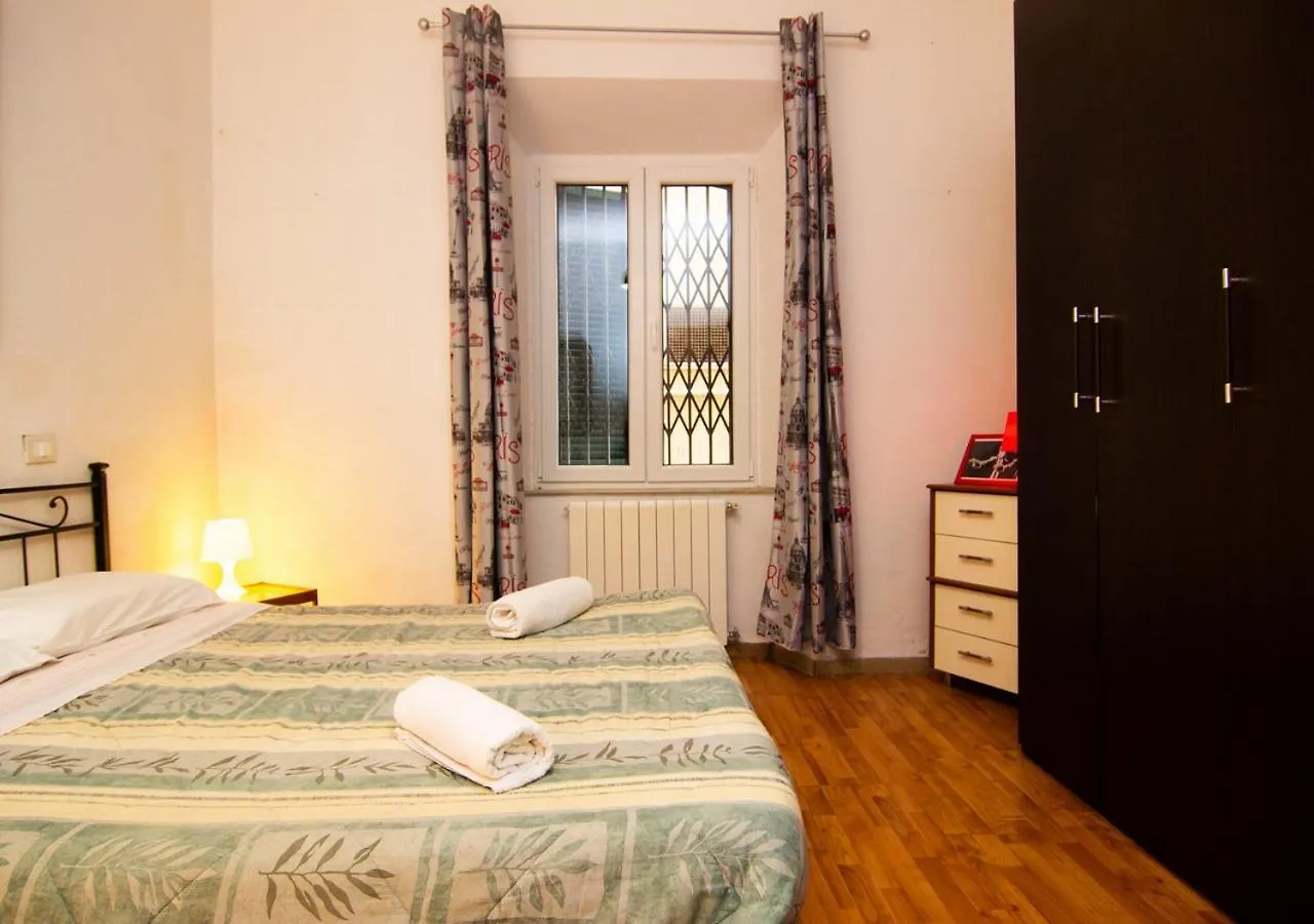 Apartment Central Studio Pisa