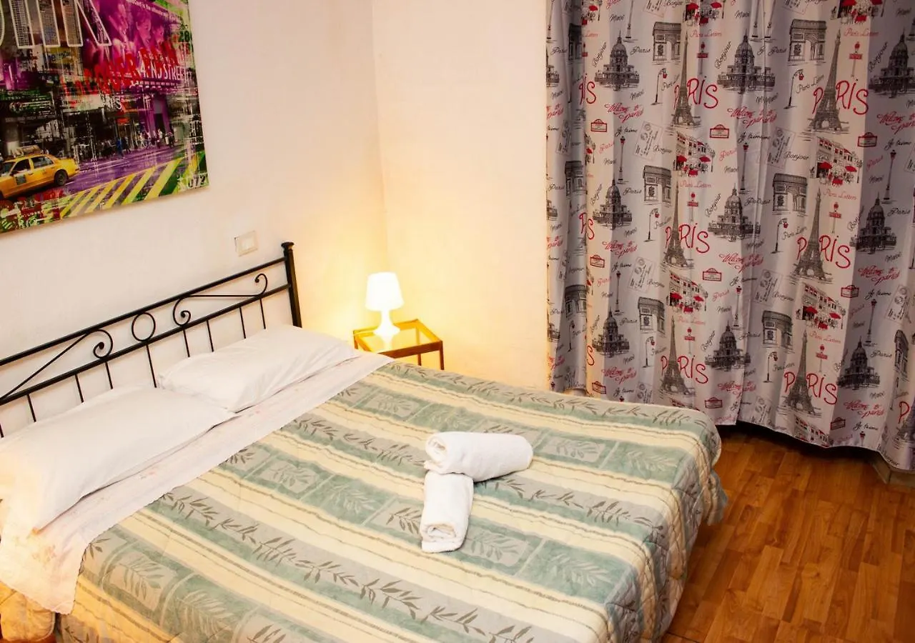 Central Studio Pisa Apartment