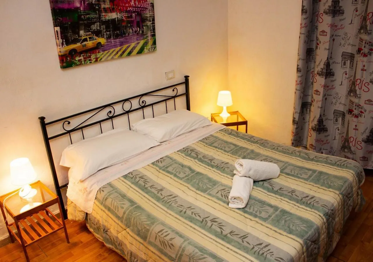 Central Studio Pisa Apartment